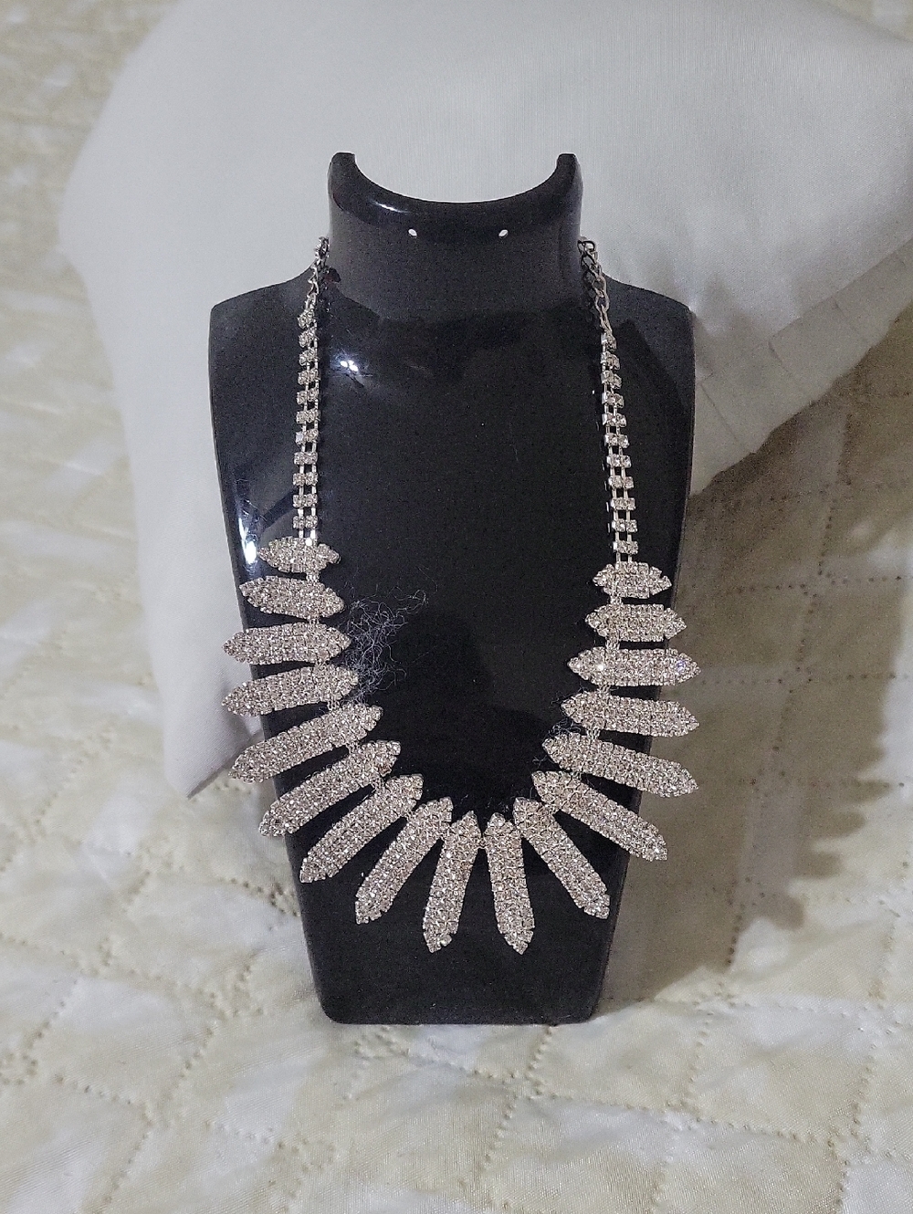 Rhinestone Statement Necklace in Silver